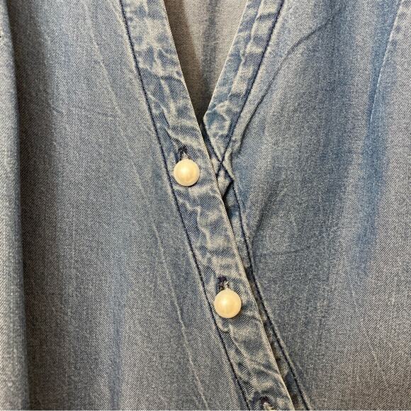 T&W Designs Tencel Lightweight Denim Cross Over Wrap Handkerchief Blouse Top - Picture 3 of 12